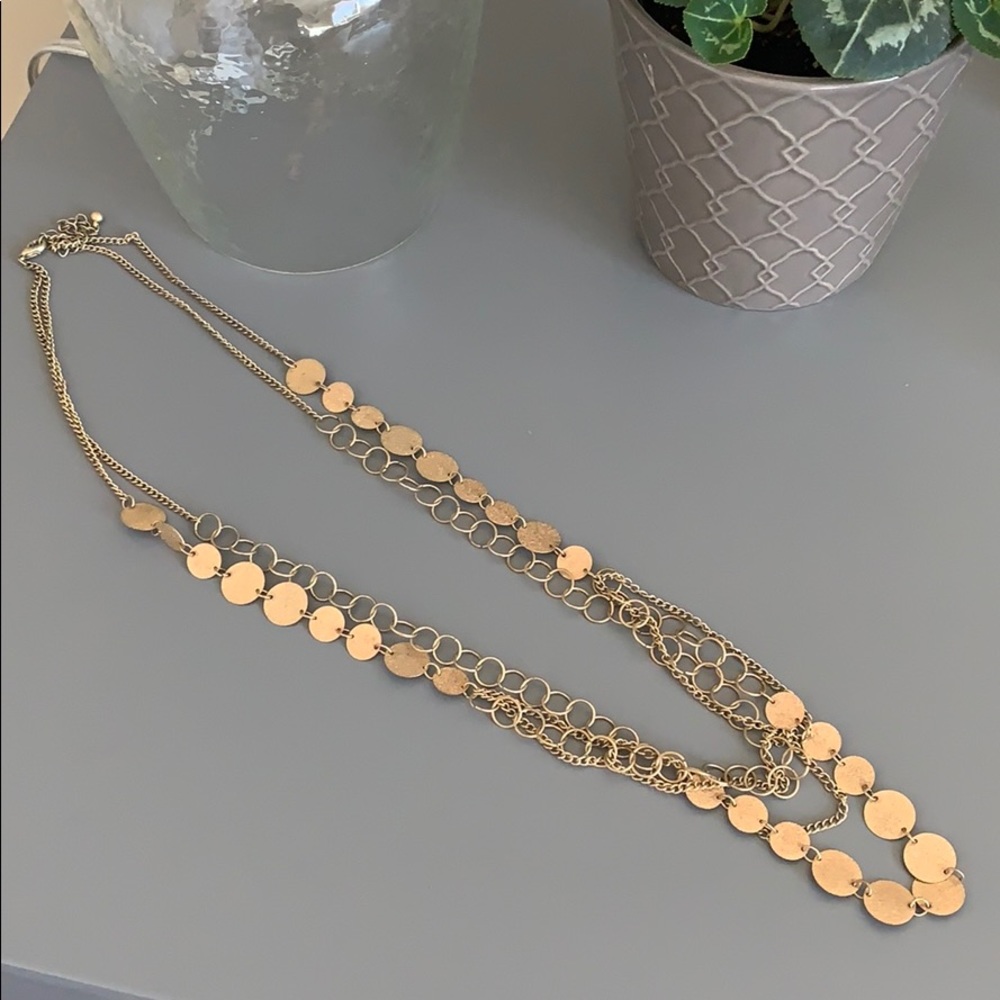 Gold fashion necklace